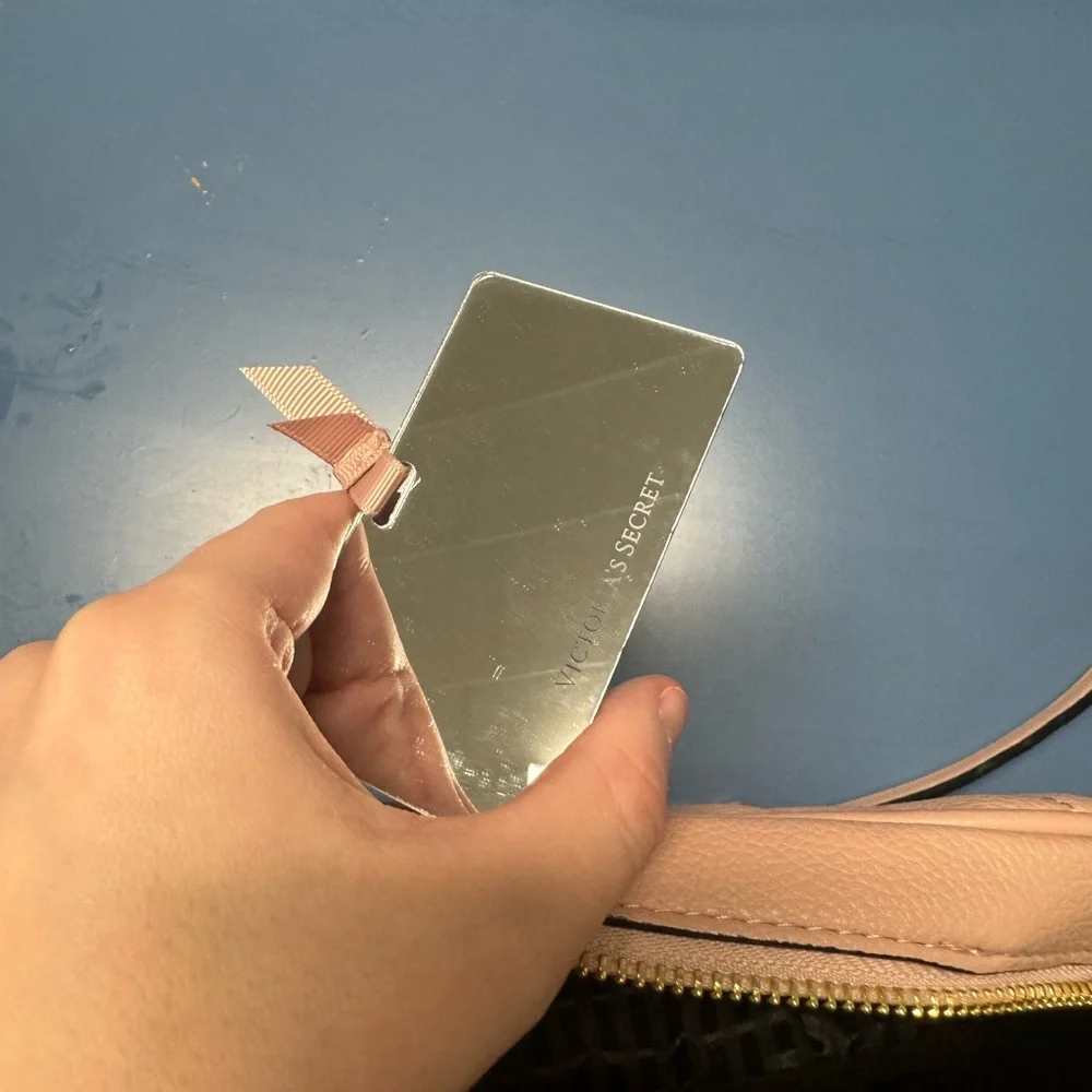 Pink Quilted Crossbody Bag - Picture 4 of 5